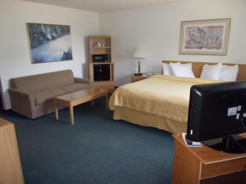 Boarders Inn And Suites By Cobblestone Hotels - Ripon Экстерьер фото