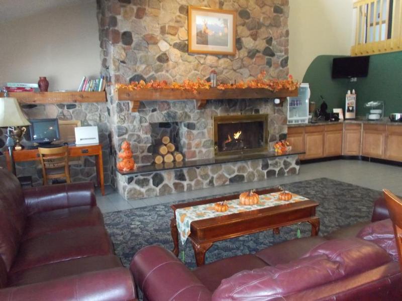 Boarders Inn And Suites By Cobblestone Hotels - Ripon Экстерьер фото